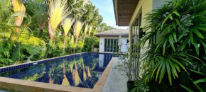 Beautiful villa walking distance from Bangtao Beach